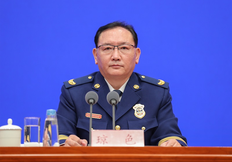 变态视频大鸡吧应急部党组成员、消防救援局局长琼色出席新闻发布会